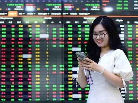 Tiền đổ mạnh vào chứng khoán, VN-Index vượt 1.400 điểm