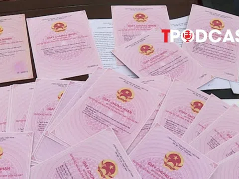Mua đất diện tích thực tế nhỏ hơn so với ghi trên sổ đỏ, người dân phải làm gì ?
