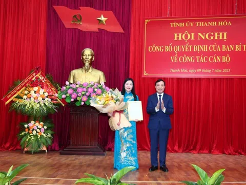 Công bố Quyết định của Ban Bí thư về công tác cán bộ