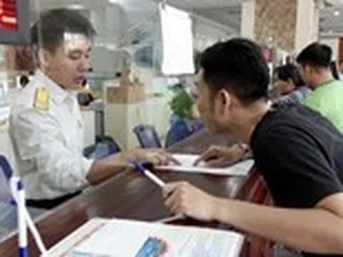 Người Việt công tác nước ngoài nợ thuế ở trong nước, được nhập cảnh không?