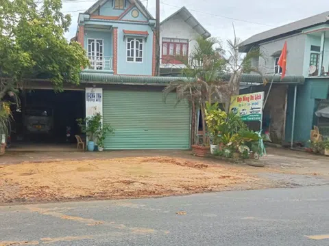 Tin mới vụ hố tử thần 'há miệng' bên quốc lộ ở Phú Thọ