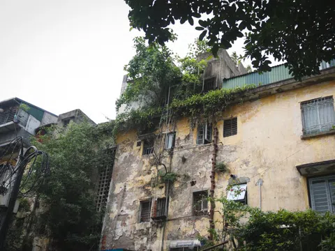 Hiện trạng khu tập thể cũ trung tâm Thủ đô phải dừng cải tạo do vướng cơ chế