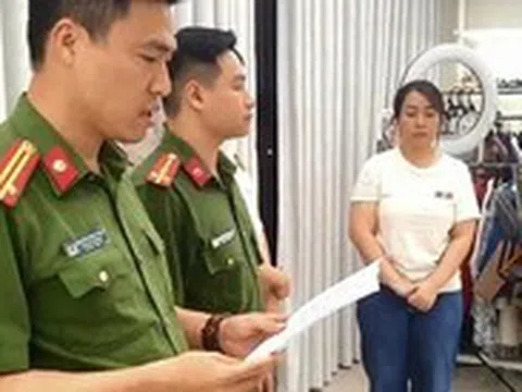 Bán hàng hiệu online doanh thu 'khủng' 834 tỉ đồng, bị tạm giữ vì trốn thuế 12,5 tỉ