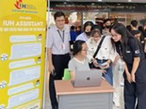 Bùng nổ chatbot AI tư vấn xét tuyển đại học