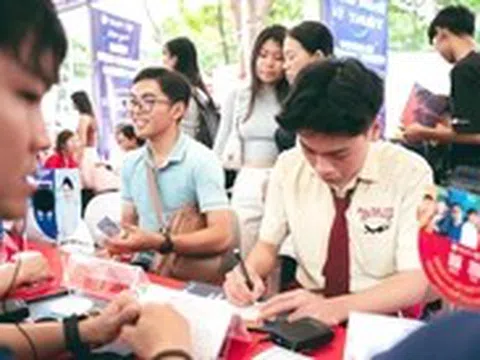 Lưu ý gì khi xét tuyển đại học 2025?