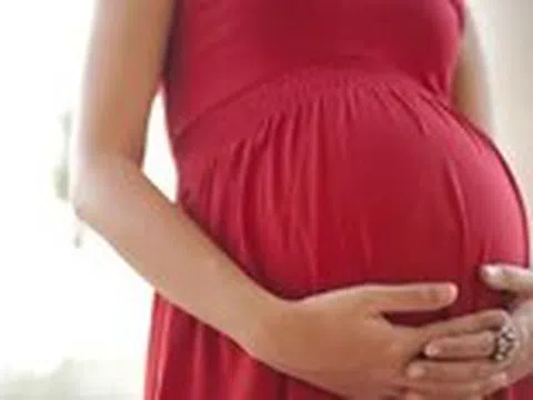 Sinh con trai hay con gái có liên quan đến độ tuổi mang thai?