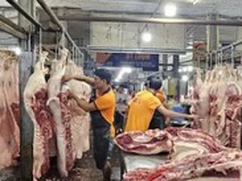 Thịt heo rớt giá, sức mua vẫn giảm vì dịch tả châu Phi