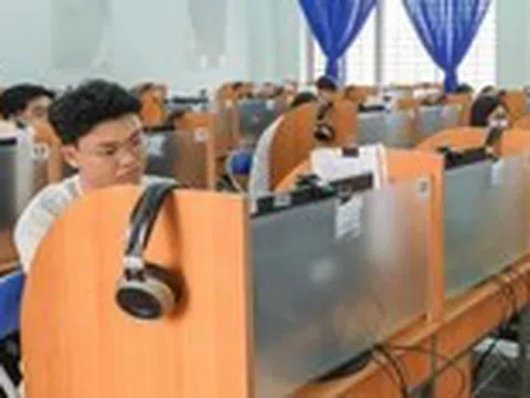 Hai trường đại học cung cấp công cụ quy đổi nhanh điểm V-SAT sang điểm thi tốt nghiệp THPT