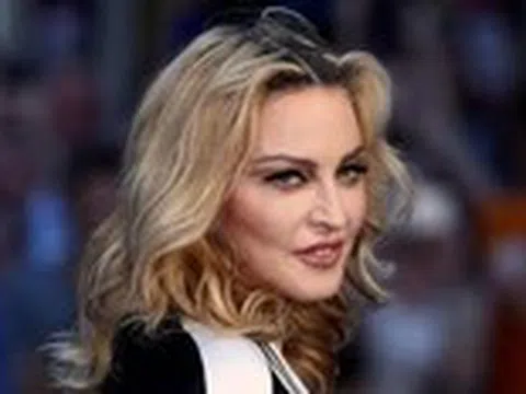 Những quyển sách đối lập của Madonna: Từ quả bom Sex đến thiếu nhi