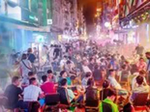 Phố Bùi Viện: Đã đến lúc trở về đúng nghĩa 'phố Tây'