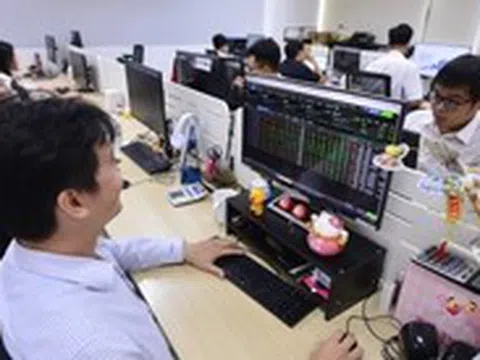 'Giải mã' vì sao chứng khoán Việt Nam giảm mạnh, kịch bản tiếp theo là gì?