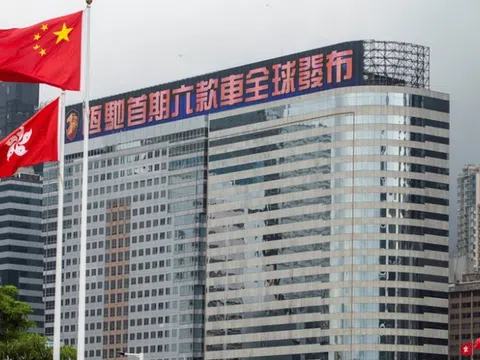 'Ông lớn' bất động sản Trung Quốc Evergrande bị hủy niêm yết