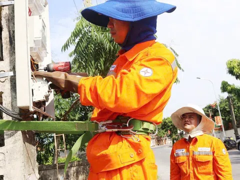 Đưa khoản lỗ của EVN vào giá điện: 'Trăm dâu' đổ đầu người dùng điện?