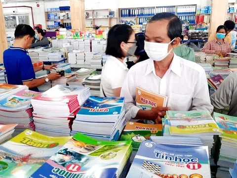 Một chương trình, nhiều bộ sách giáo khoa là tiến bộ