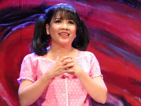 Chia tay Ngọc Trinh, nghệ sĩ bé nhỏ mà kiên cường