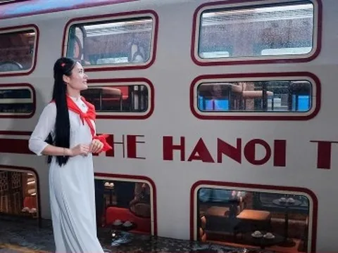 Đoàn tàu du lịch "Hà Nội 5 Cửa Ô" chính thức vận hành từ hôm nay