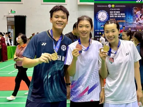 Tay vợt 18 tuổi giành HCB Giải Cầu lông Malaysia International Series 2025