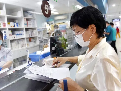 TP.HCM đề xuất miễn phí bảo hiểm y tế cho học sinh và người cao tuổi