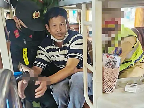 Nghi phạm chém 2 người ở xã Đăk Hà đang trên xe khách trốn chạy thì bị bắt