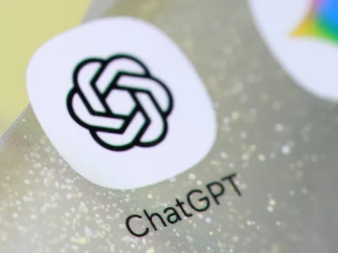Hơn 1 triệu người dùng ChatGPT có ý định tự sát mỗi tuần