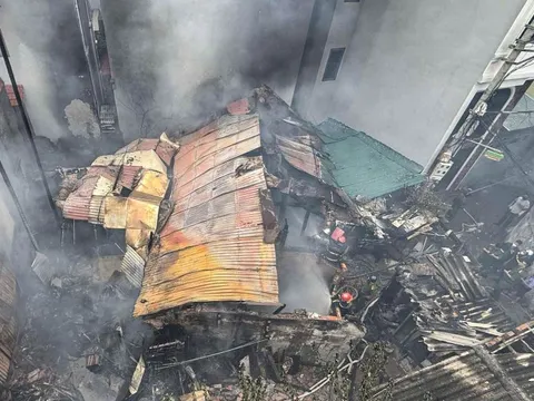 Cháy nhà ở Hà Nội, 1 người tử vong