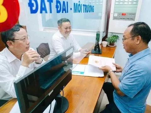 Từ 1-11 không cần xuất trình giấy tờ đã có trên VNeID khi chứng thực