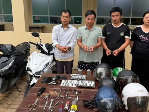 Công an TP.HCM triệt phá nhóm trộm xe máy chuyên nghiệp trước cổng trường học