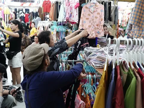 Cục Thuế gỡ vướng cho hộ kinh doanh