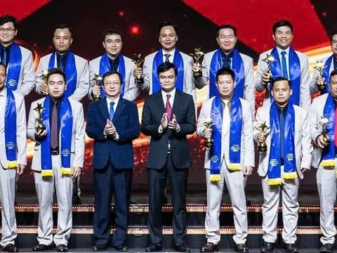 Nhiều doanh nhân trẻ nhận Giải thưởng Sao Đỏ hoạt động trong các lĩnh vực công nghệ mới