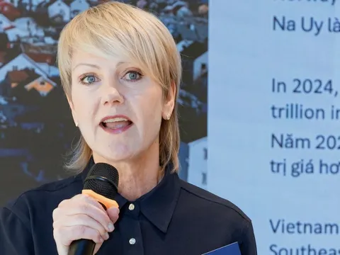 Người Việt chịu chi cho hải sản cao cấp, Na Uy đưa cua hoàng đế sang chào hàng