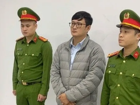 Vụ tranh chấp chỗ đỗ ô tô ở tầng hầm chung cư: Bắt trưởng ban quản trị và 5 người