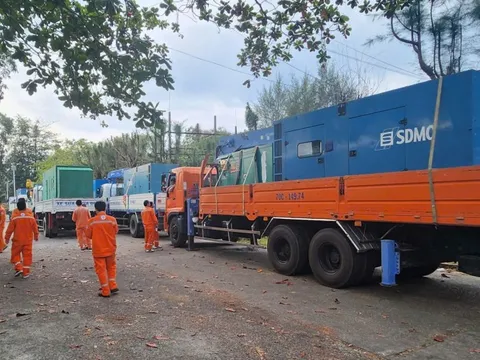 Điện lực An Giang đưa 20 máy phát điện phục vụ dân Phú Quốc